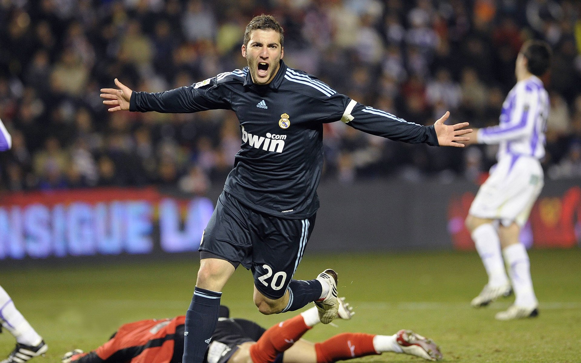 kaiyun.com-“西甲焦点：明星对阵引燃球迷热情”，西甲明星球员名单