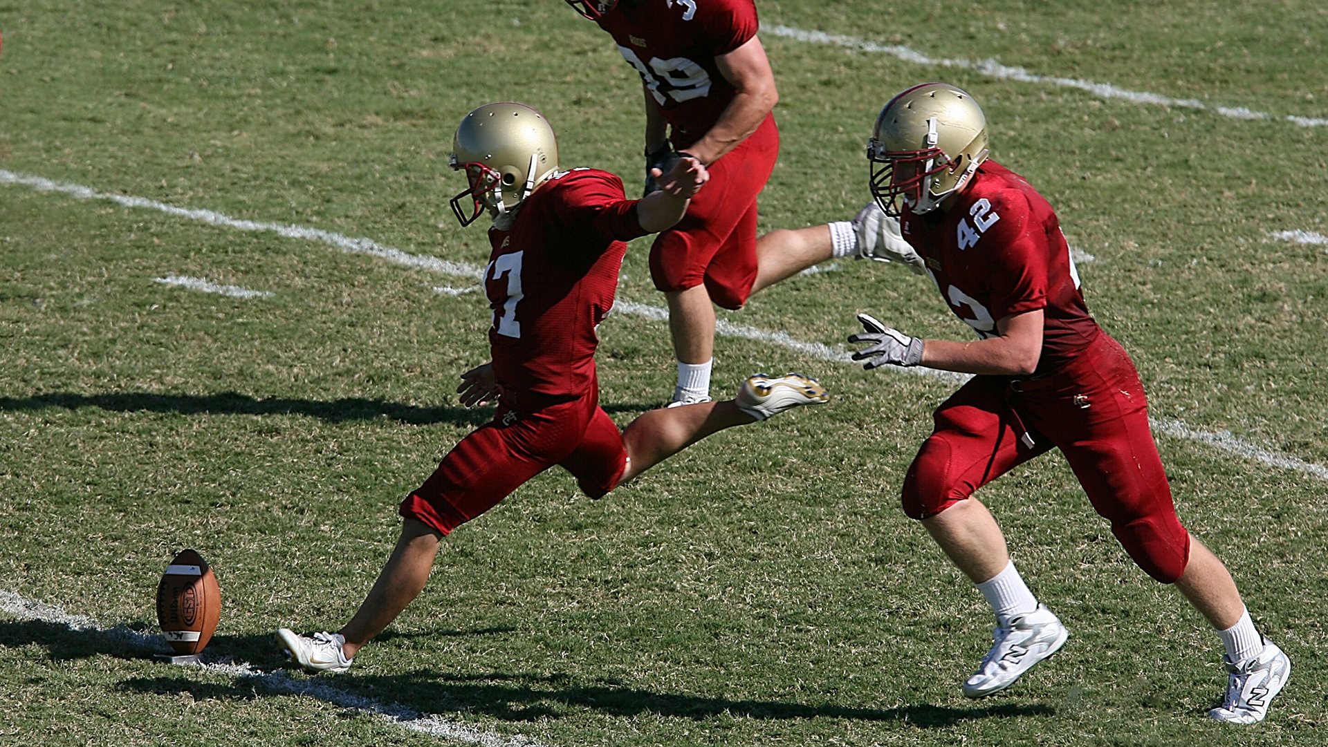 开云官方-传奇教练的“战术思想”深度解读：从战术大师到文化领袖，足球教练战术大师