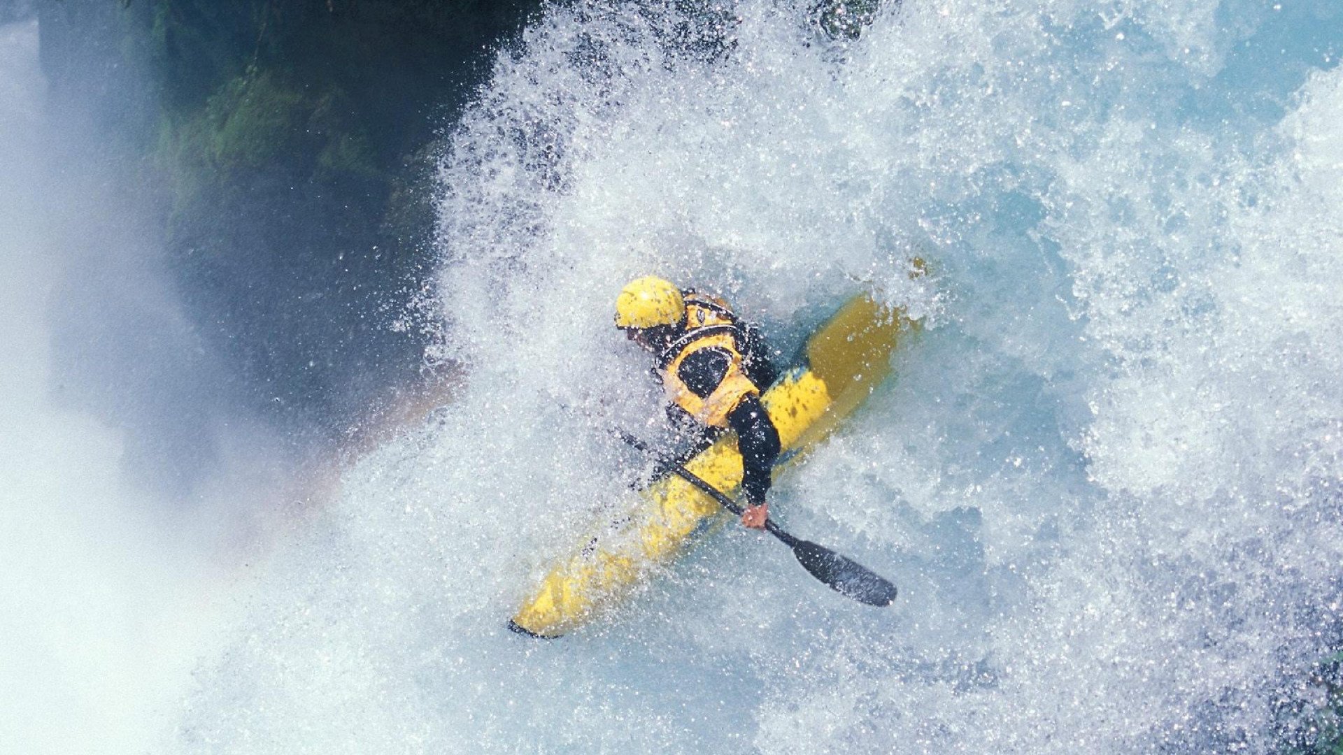 赛段挑战:那些让车手一夜成名的经典路线,车手比赛